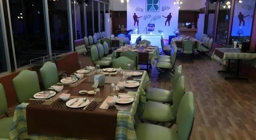 נאקהון סאוואן Beverly Hill Park Hotel מראה חיצוני תמונה