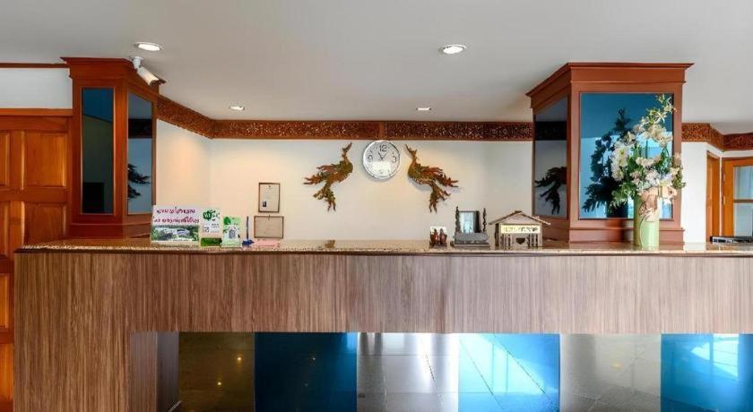 נאקהון סאוואן Beverly Hill Park Hotel מראה חיצוני תמונה