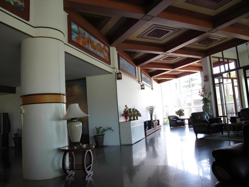 נאקהון סאוואן Beverly Hill Park Hotel מראה חיצוני תמונה